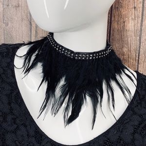 NWT Choker set